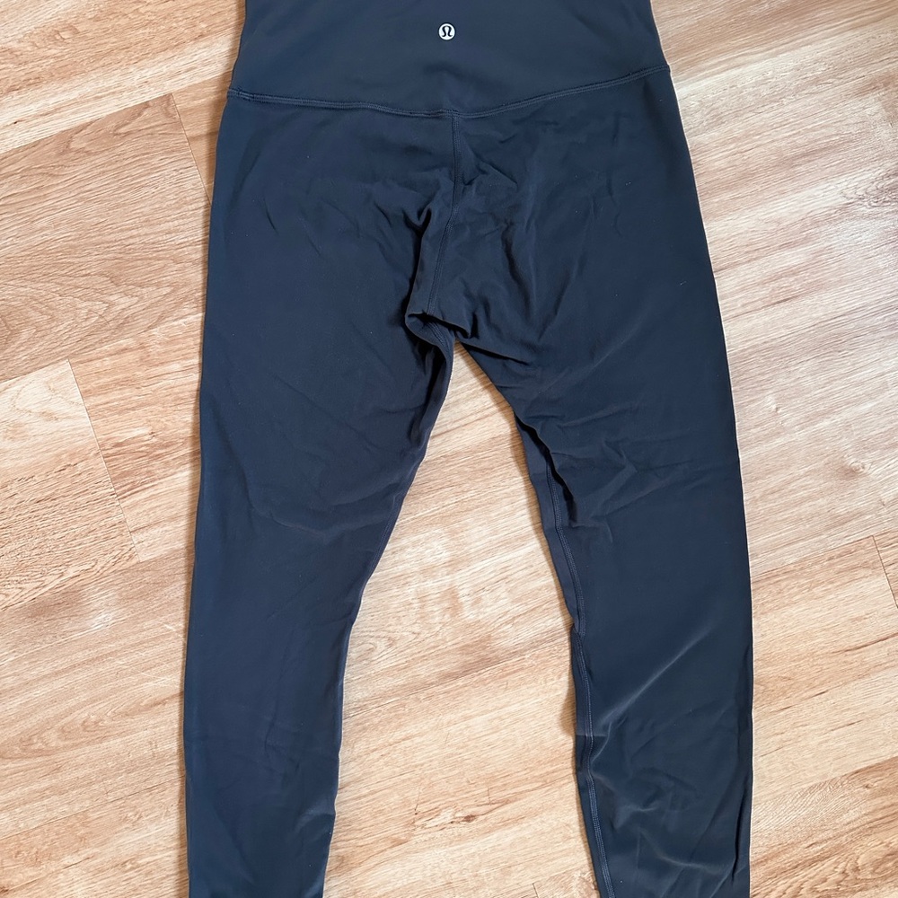 Lululemon Align™ High-Rise Leggings 25” – Size 8 – Army Green